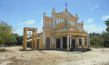 அம்மா சைவம்! அப்பா கிறீஸ்தவம்! சிறுவயது மகள் மீது பாதிரியார் கொடூர தாக்குதல்!