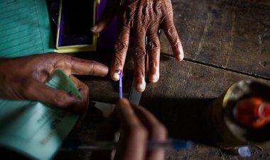 யாழ் சடலத்தின் கைவிரலில் மை தடவி காணி விற்பனை!! வெளிநாட்டிலிருந்து வந்த மகன் அதிர்ச்சி