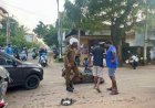 ஹெல்மட் இல்லாமல் மோட்டர் சைக்கிளில் சென்ற 2 காவாலிகள் காருடன மோதி விபத்து